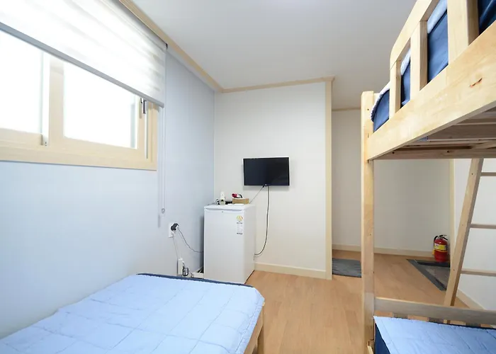 Гостевой дом Sunnyhill Hongdae 3*